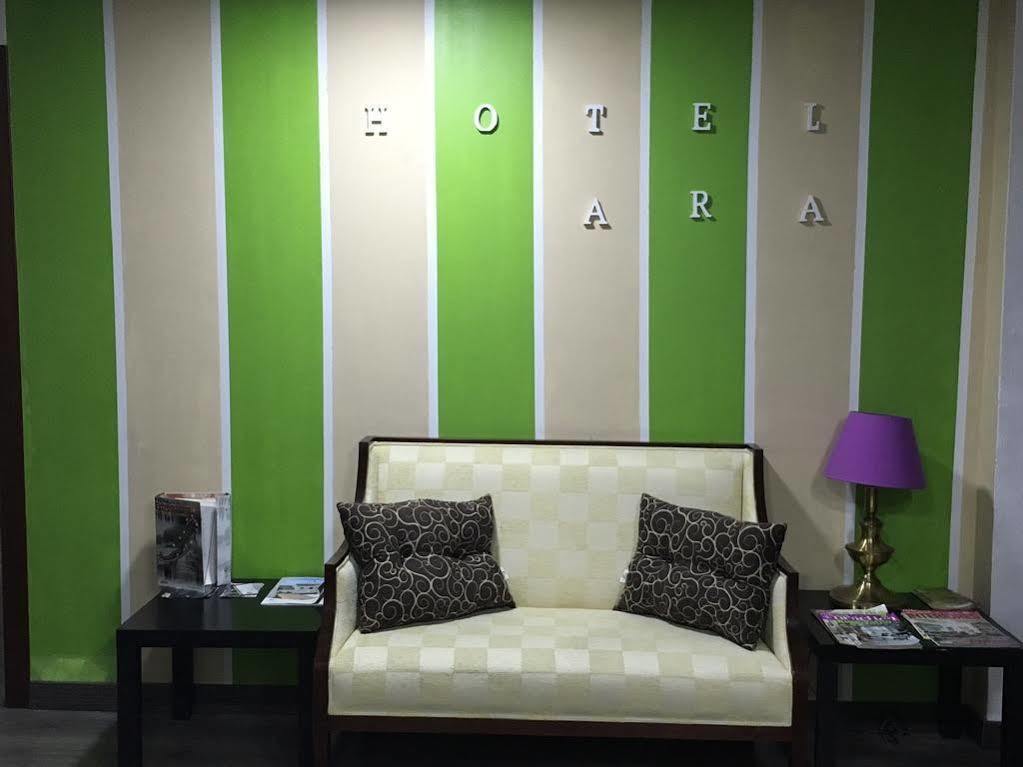 Hotel Nuevo Ara กาเซเรส ภายนอก รูปภาพ
