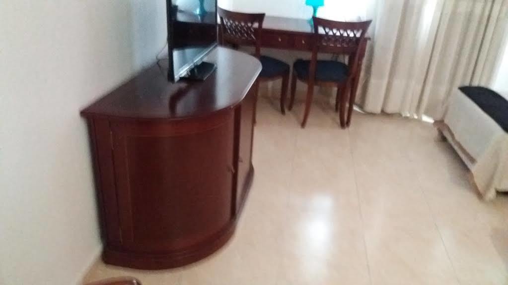 Hotel Nuevo Ara กาเซเรส ภายนอก รูปภาพ