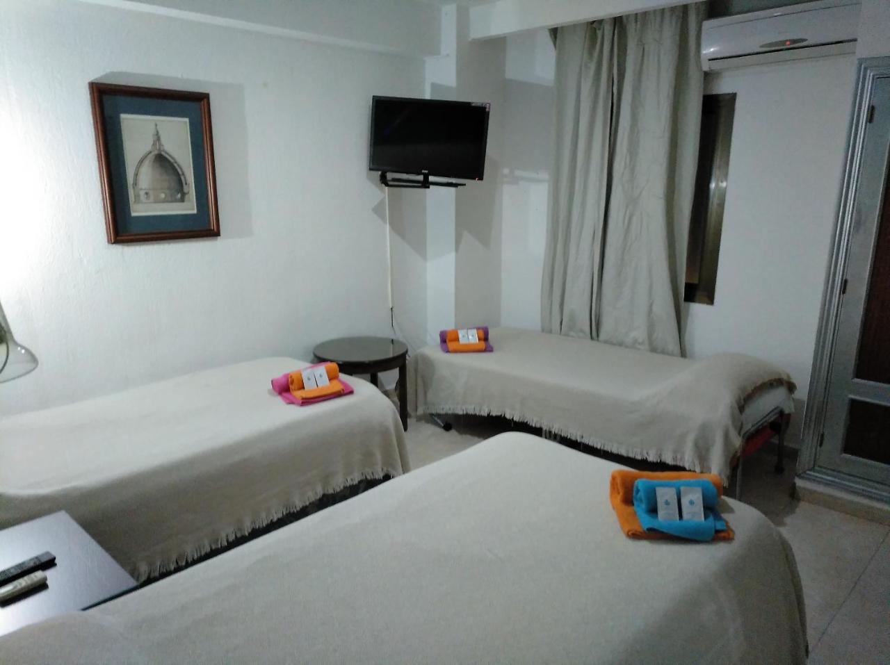Hotel Nuevo Ara กาเซเรส ภายนอก รูปภาพ